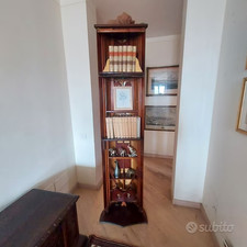 canoa in legno trasformata in