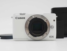 Canon EOS M10 18.0MP Fotocamera Digitale Mirrorless Solo Corpo Bianco...