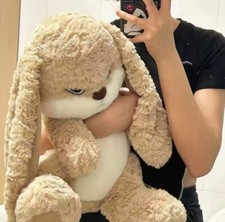 Peluche coniglio arrabbiato di