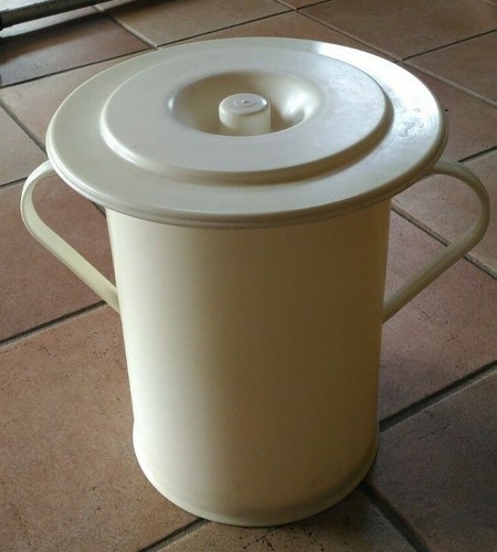 Comoda plastica vintage - in,