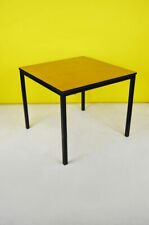 TAVOLO QUADRATO IN METALLO CON PIANO IN FORMICA ANNI '70