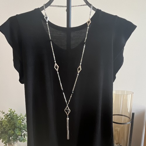 Collana con nappa - goccia, y