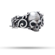 Anello Skull Con Motivi Gotici
