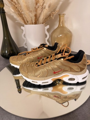 Nike air max plus - air, tuned