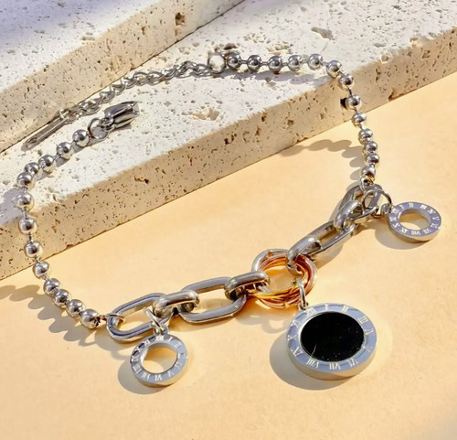 Bracciale con charm rotondi - , in
