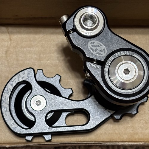 Reverse components colab - reverse,