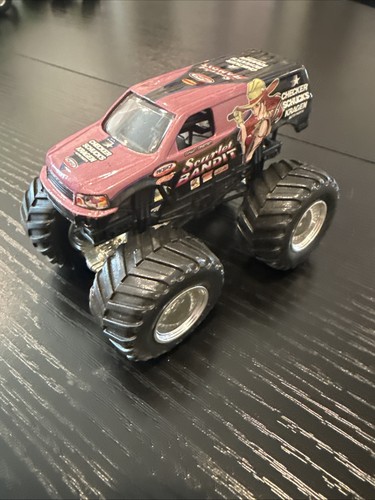 Hot wheels monster jam scarlet - hot,