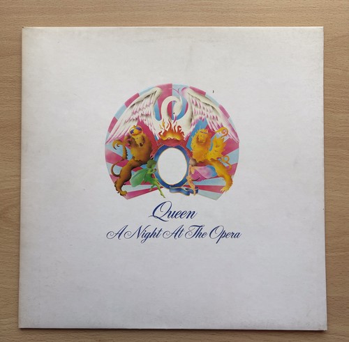Queen night the opera - queen, at
