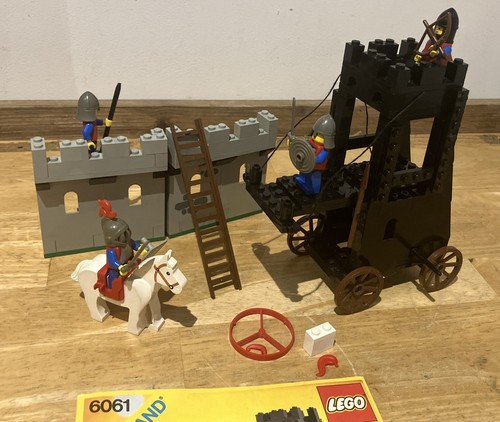 Classic lego castle - castle, lion
