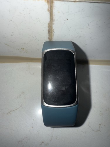 Fitbit charge activity - fitbit, 5
