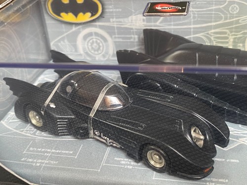 Hot wheels batman batmobile - batman,