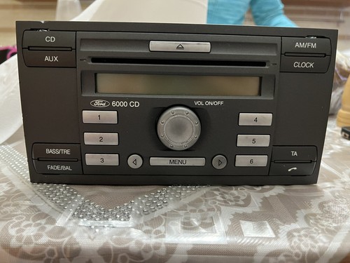 Vendo stereo ford - vendo, fiesta