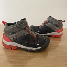 Stivali da trekking impermeabili Decathlon Quechua Crossrock grigio rosso taglia 13C UK. 32 EU