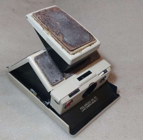 Polaroid land camera - sx-70,