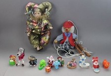 13 Figure - Arlecchino + Burattino + Div. Piccolo Plastica U.Pietra / S147