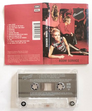 Mc Roxette Room Service