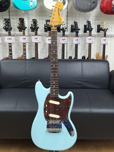 Fender japan mustang - japan,