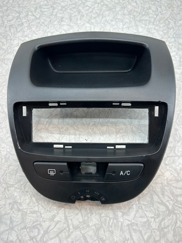 Toyota aygo console - toyota, aygo(b1)