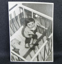 ANTICA FOTO di un BAMBINO nella culla vintage epoca Diano Marina Borgo Paradiso