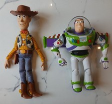 Disney Pixar Toy Story Sceriffo Parlante Woody e Buzz Thinkway interattivo 