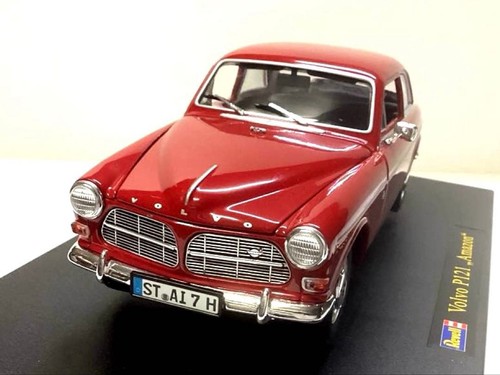 Revell volvo p121 amazon - 1/18,
