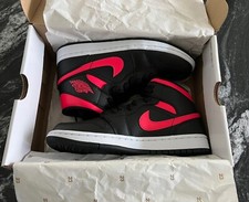 Nike Air Jordan 1 Mid Black Siren Red - UK6 US 8.5 EU 40 - Nuove con scatola