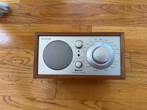 Tivoli audio model one - -,