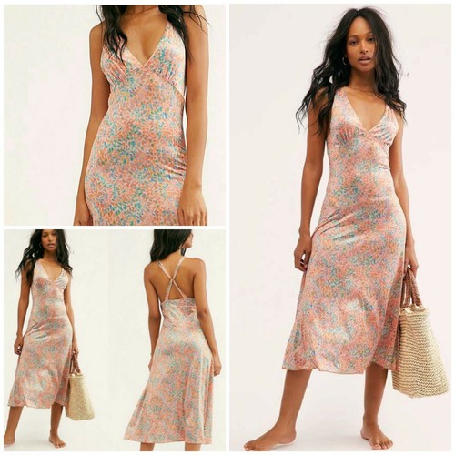 Free people intimally nowhere - free,
