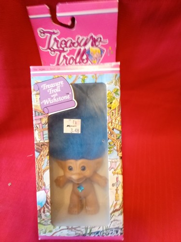 Troll del tesoro con - , pietra