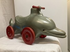 FLIPPER il Delfino Cavalca