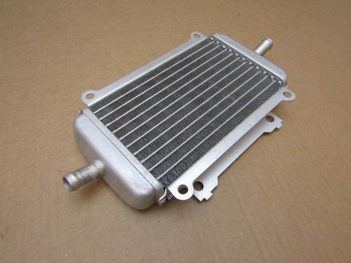 Radiatore destro piaggio vespa - radiatore,