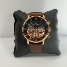 Orologio Uomo Tommy Hilfiger Legend 1710566 44mm Quadrante Nero Cinturino Pelle Marrone