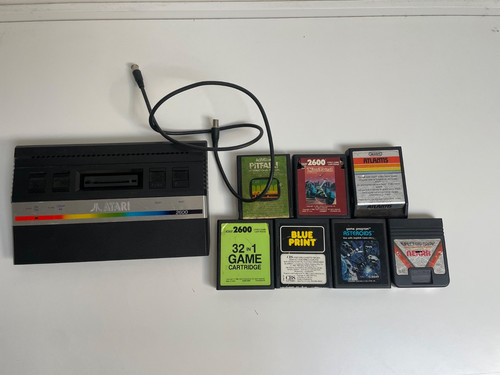 Atari 2600 retrò con giochi