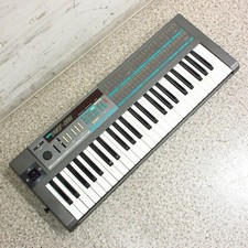 Korg Poly-800 Sintetizzatore