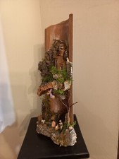 Presepe artigianale su coppo in terracotta, realizzabile anche su ceppo in legno