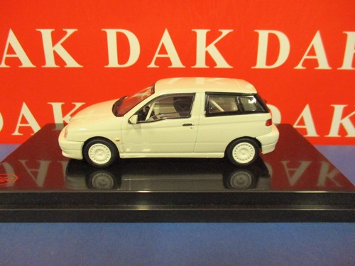 Die cast modellino auto - 1/43,