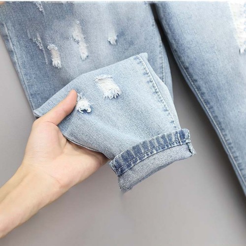 Pantalone donna alla caviglia