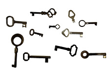 lotto 11 vecchie CHIAVI da