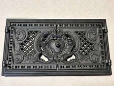 Antica porta per stufa vano