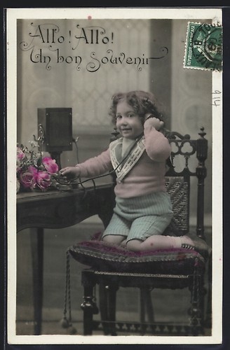 Cartolina bambino alza su - alza,