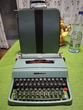 Olivetti Lettera 32 Typewriter