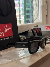 Ray-Ban Wayfarer Puffer RB4940