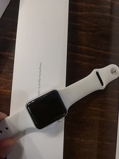 Apple Watch Series 3 38mm Cassa Grigio Siderale in Alluminio, Cinturino 