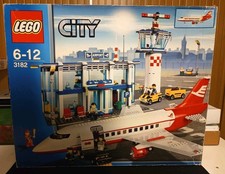 LEGO CITY 3182 AIRPORT 2010 AEREOPORTO  CON ISTRUZIONI E SCATOLA ORIGINALE