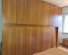 ARMADIO 16 ANTE COLOR NOCE ANNI 80 BUONO STATO UN’ANTA DA SISTEMARE NEI CARDINI 