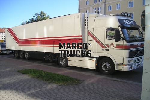 Foto camion volvo 460 - foto,
