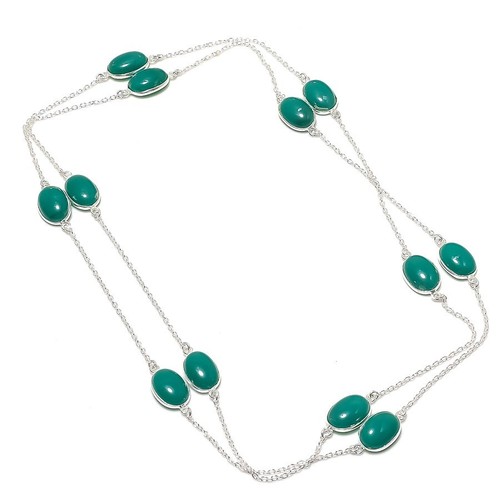 Collana con pietre preziose - , in