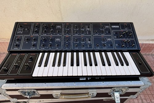 Synth yamaha fly - synth, case
