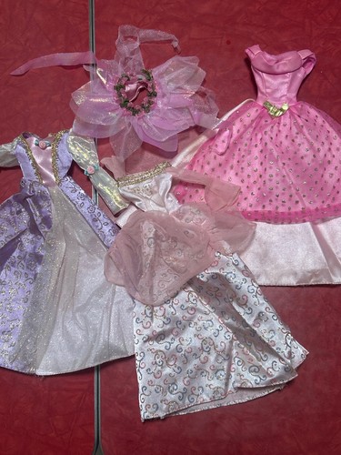 4pc lot barbie rapunzel - 4pc,