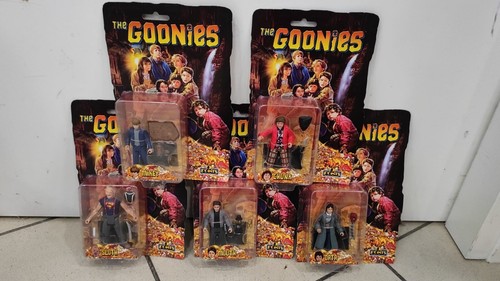 Mezco the goonies points - 5,